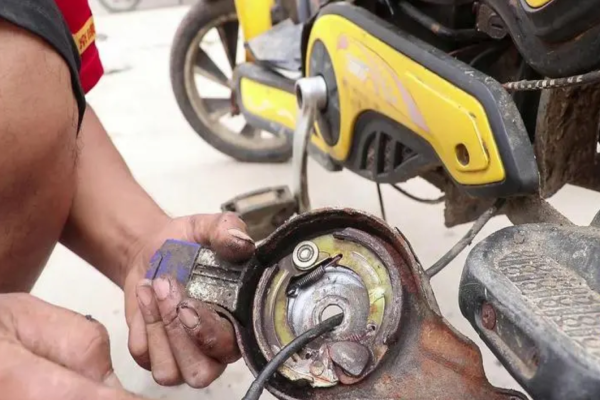 宜春市电动车刹车故障